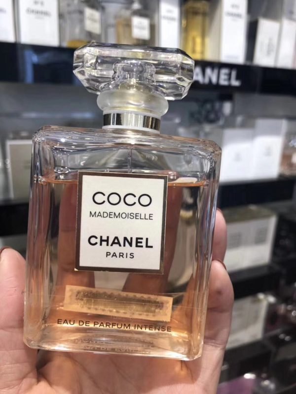 CHANEI Ms. Coco Chanel's classic fragrance perfume - Image 4