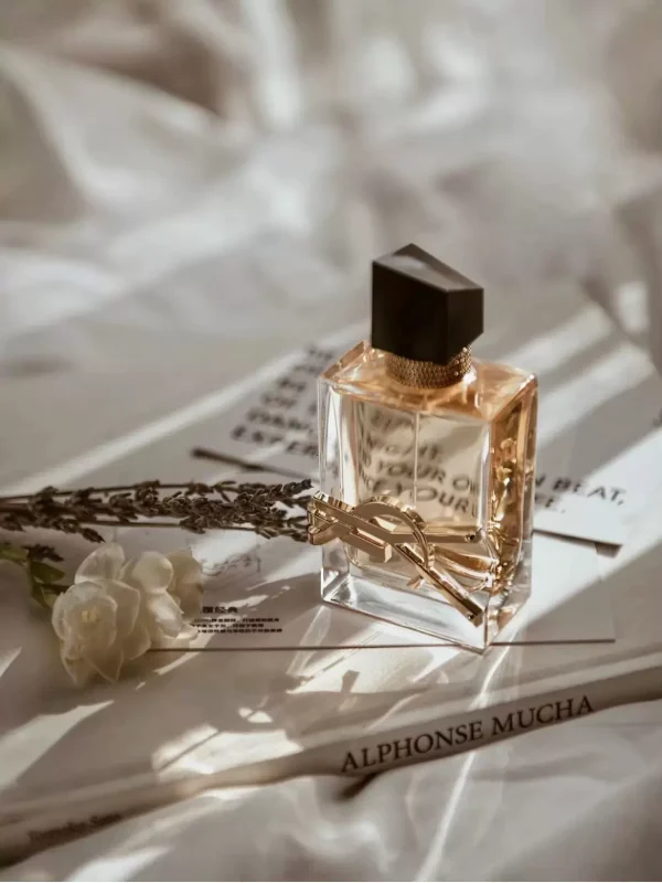 YSl The strong fragrance of the water of freedom - Image 3