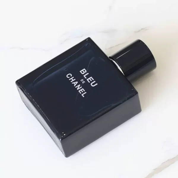 CHANEI Old version of blue men's eau de toilette - Image 2